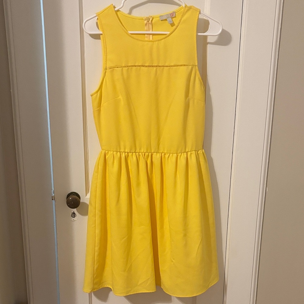 Gianni Bini Yellow Sleeveless Mini Dress